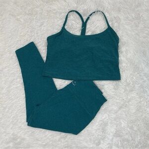 Beyond Yoga Women’s Size L Large Workout Set Bra And Leggings Crop Top Teal USA